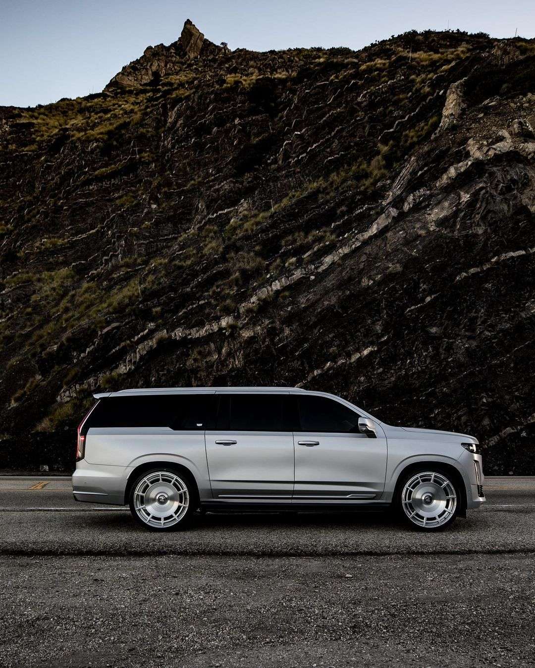 Side profile of Kim Kardashian’s Cadillac Escalade ESV