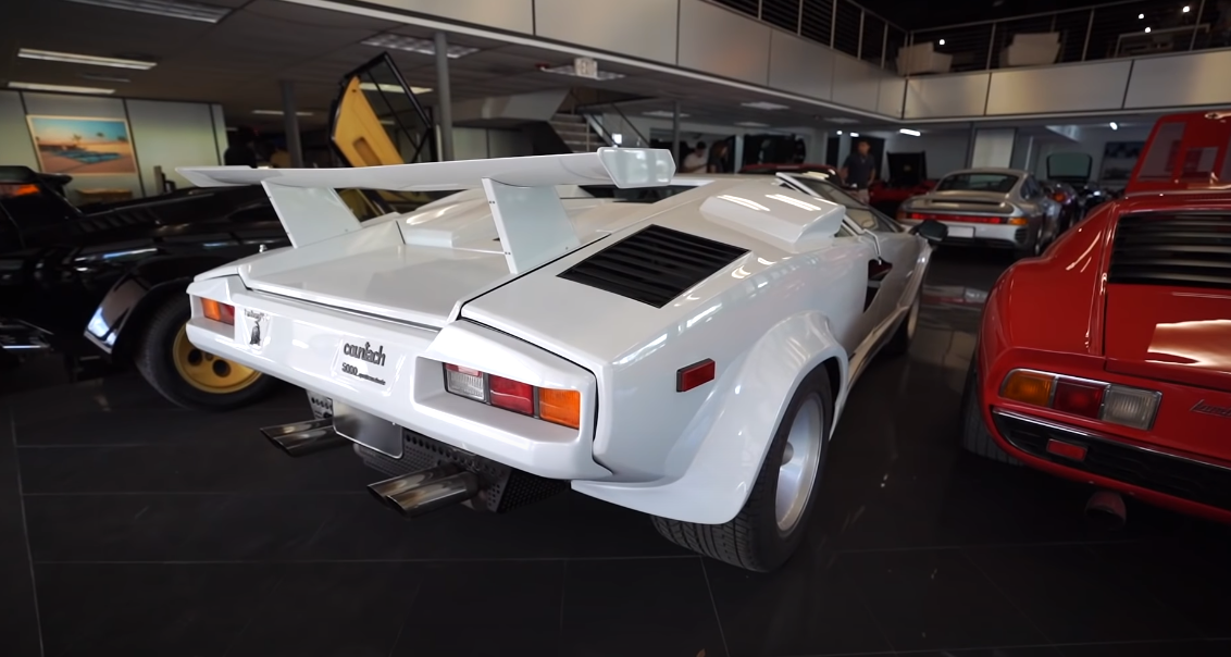 Lamborghini Countach rear end