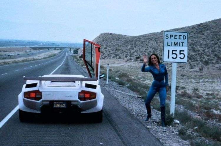 The Cannonball Run 2 Countach scene
