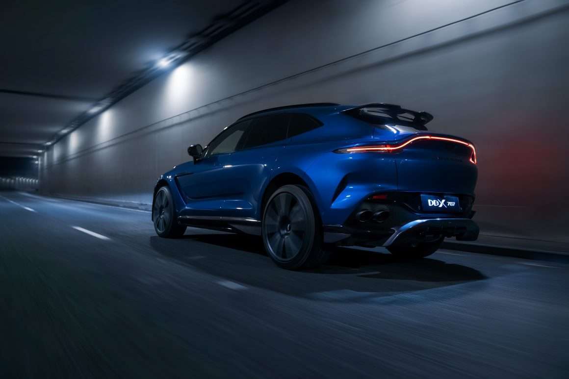 Aston Martin DBX707 side profile