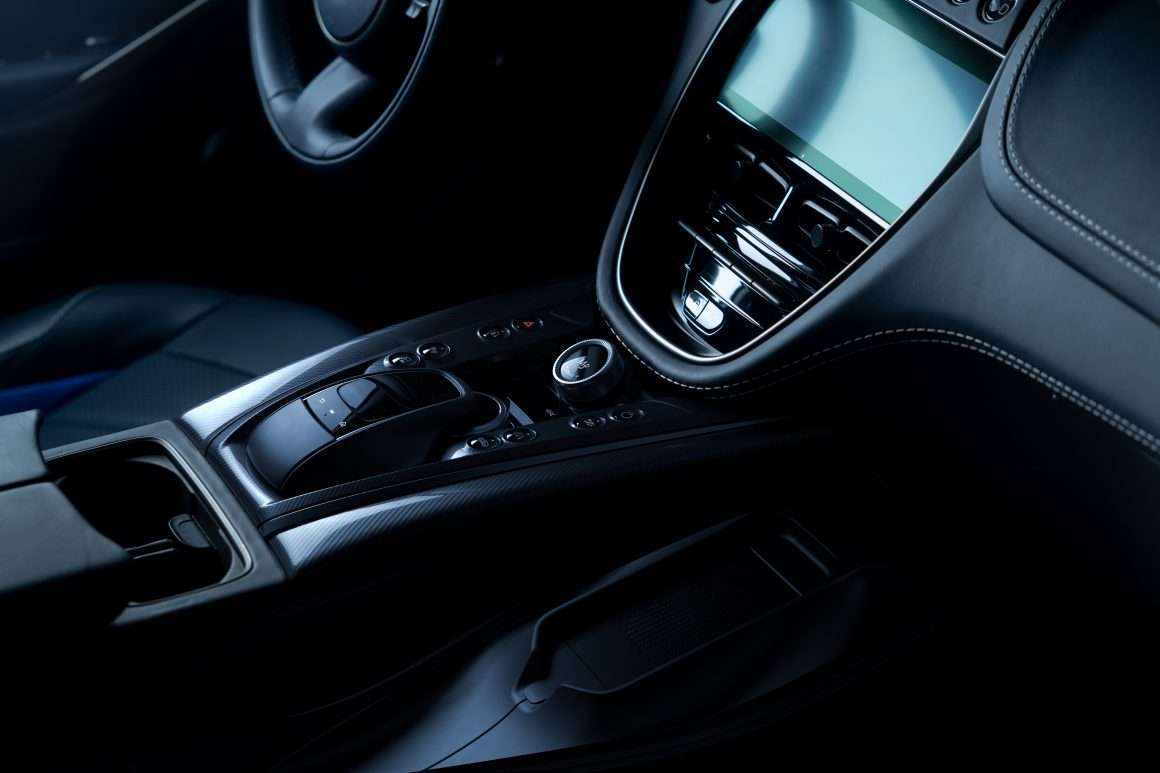 Interior of the DBX707