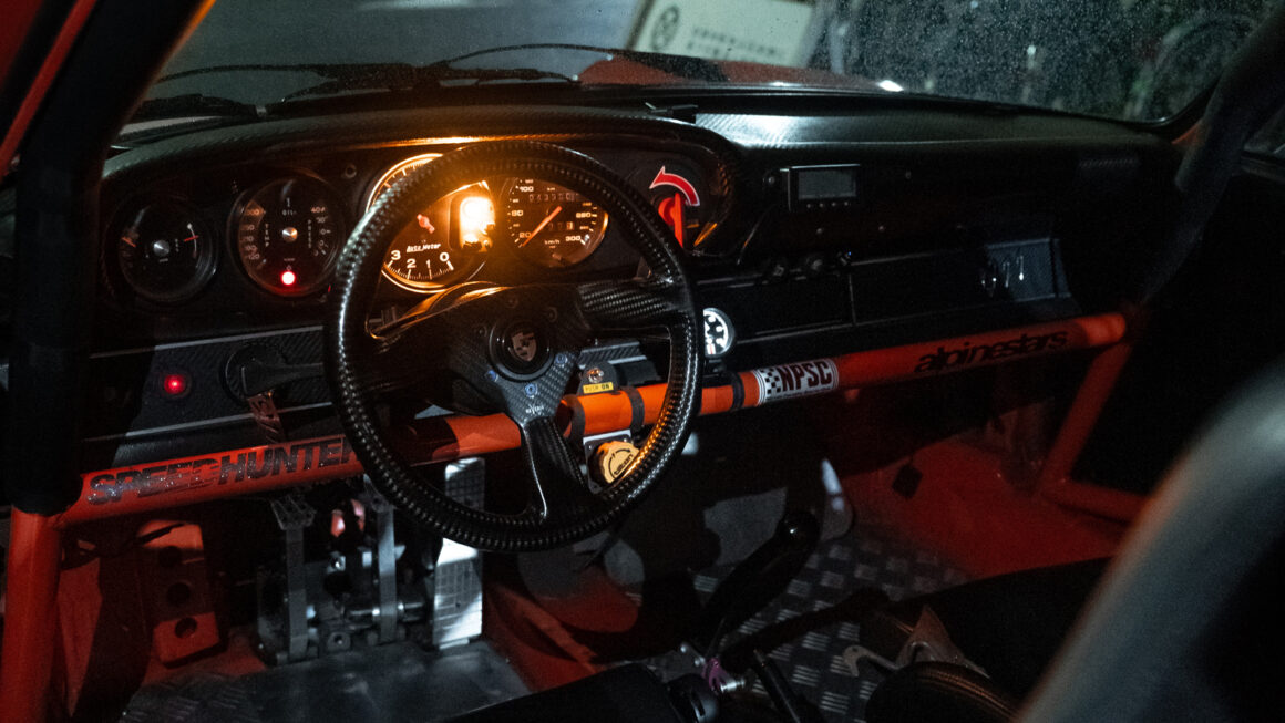 1970 Porsche 911S carbon interior
